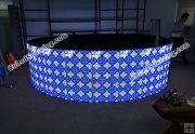 P3.91mm Indoor Circular LED Display Panel with Angle Adjustors