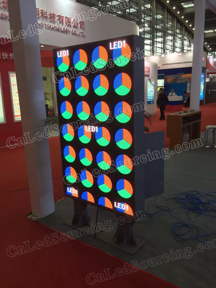 Outdoor SMD Floor Standing Advertising LED Totem Display P5mm - Click Image to Close